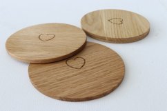 SET DUBOVÝCH PODTÁCKŮ  - SRDCE