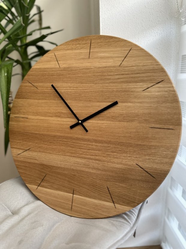 Hodiny RODINA - Barva ručiček: Černé ručky, Velikost HODIN: ø 34cm