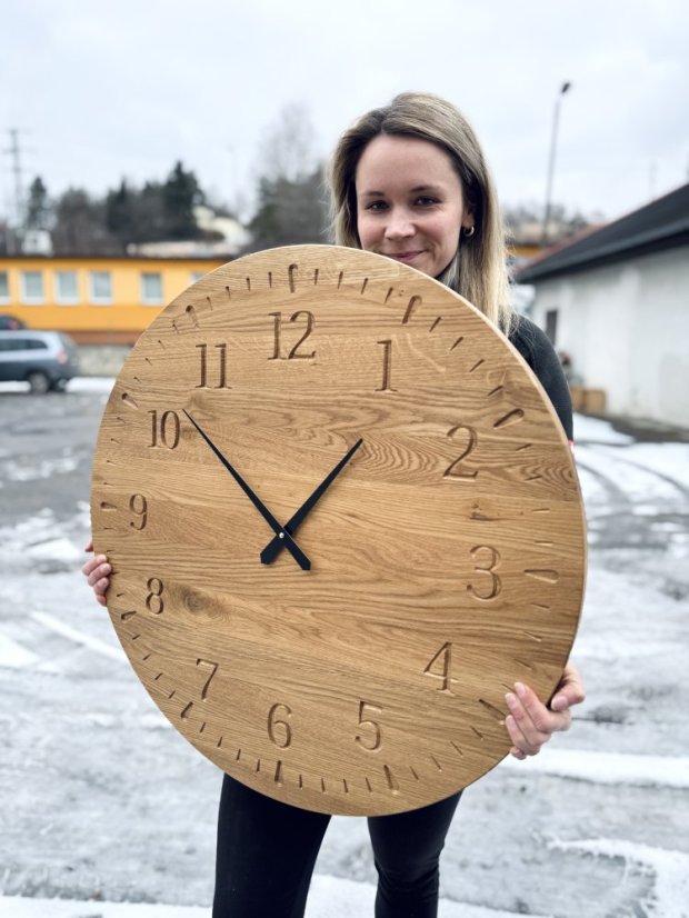 Hodiny TEARS - Barva ručiček: Bílé ručky, Velikost HODIN: ø 45cm (+ 1 180 Kč)