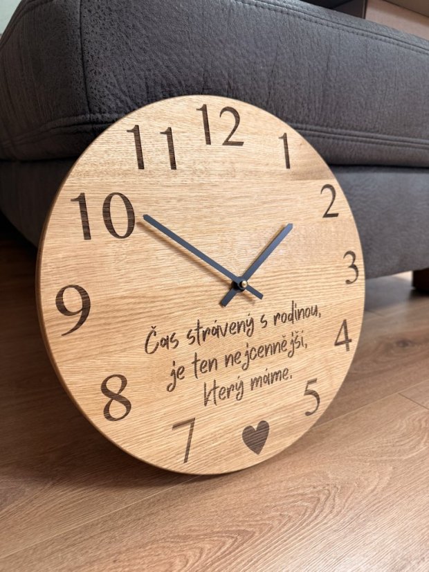 Hodiny HOME - Barva ručiček: Bílé ručky, Velikost HODIN: ø 45cm (+ 1 180 Kč)