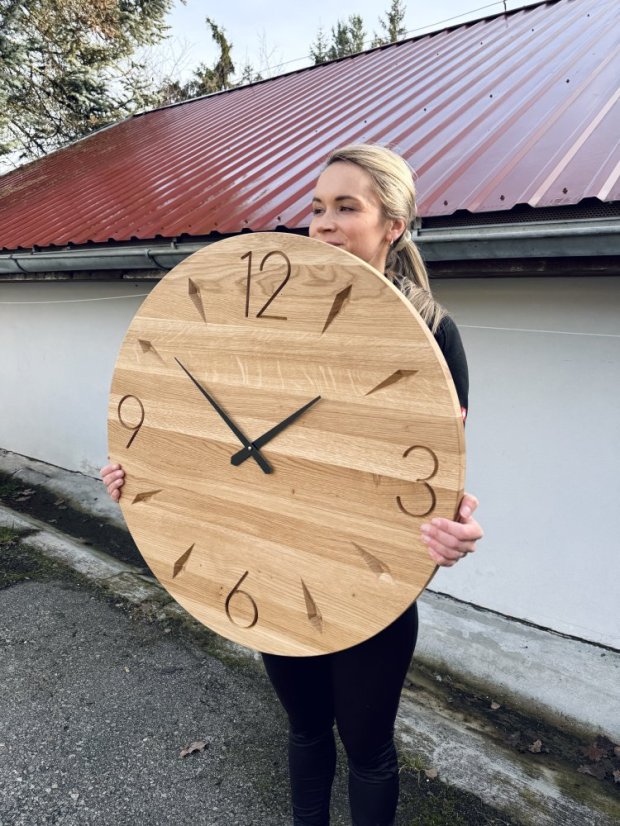 Hodiny MOZA - Barva ručiček: Bílé ručky, Velikost HODIN: ø 65cm (+2 990 Kč)